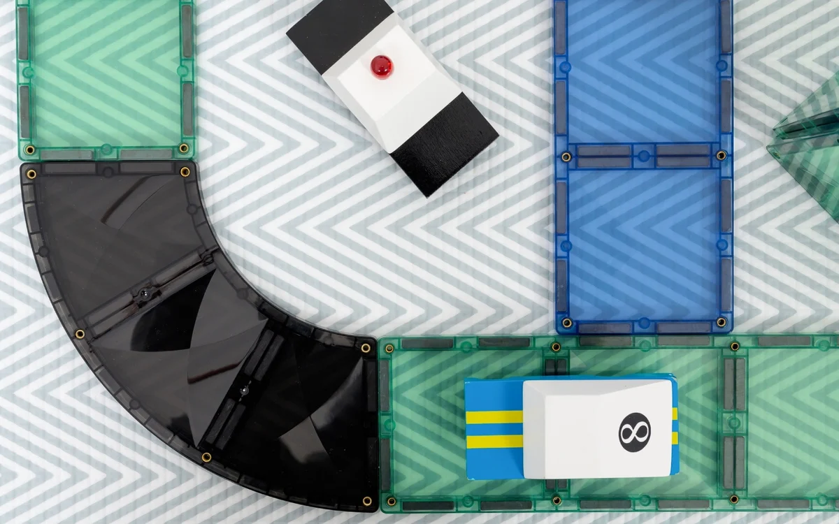 Connetix 16-delige Ramps & Intersections set - Image 6